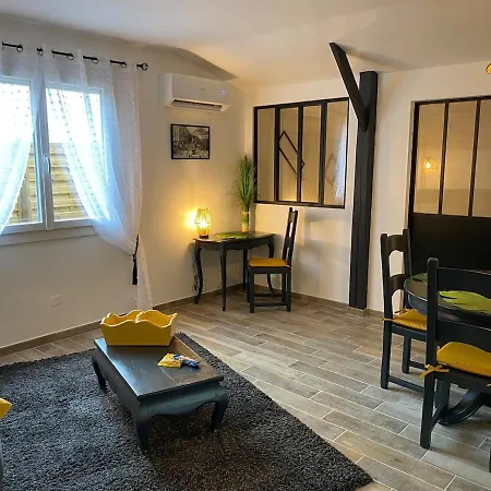 Dependance Cocooning Au Coeur D'une Propriete Nyaraló Saint-Laurent-de-Mure